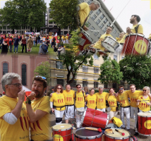 Piri Piri bei der Verdi Großdemo in Mainz mir 1500 Busfahrerinnen und Busfahrer und Erzieherinnen und Erzieher